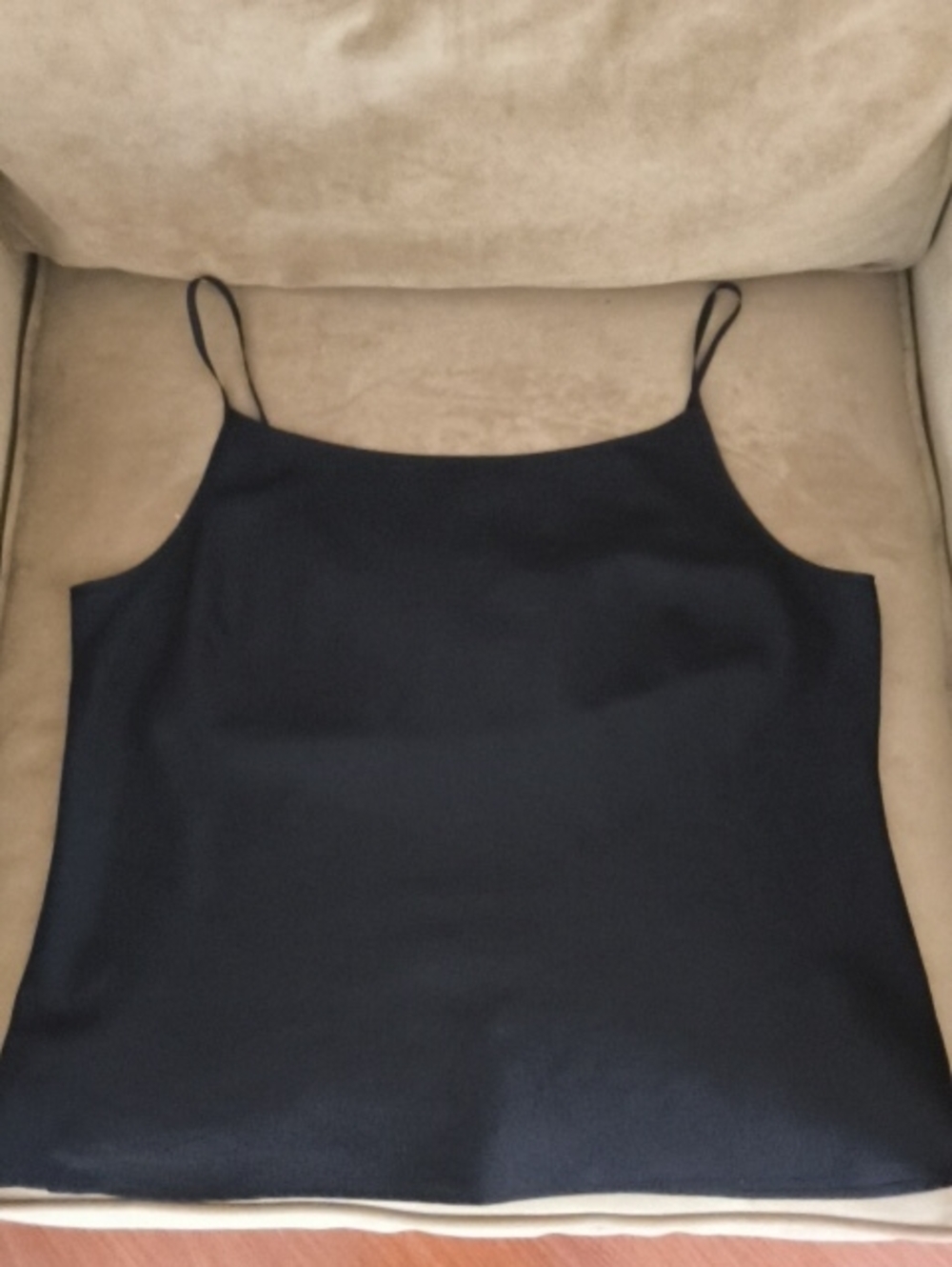 Classic Black Spaghetti Strap Cami Top Large L